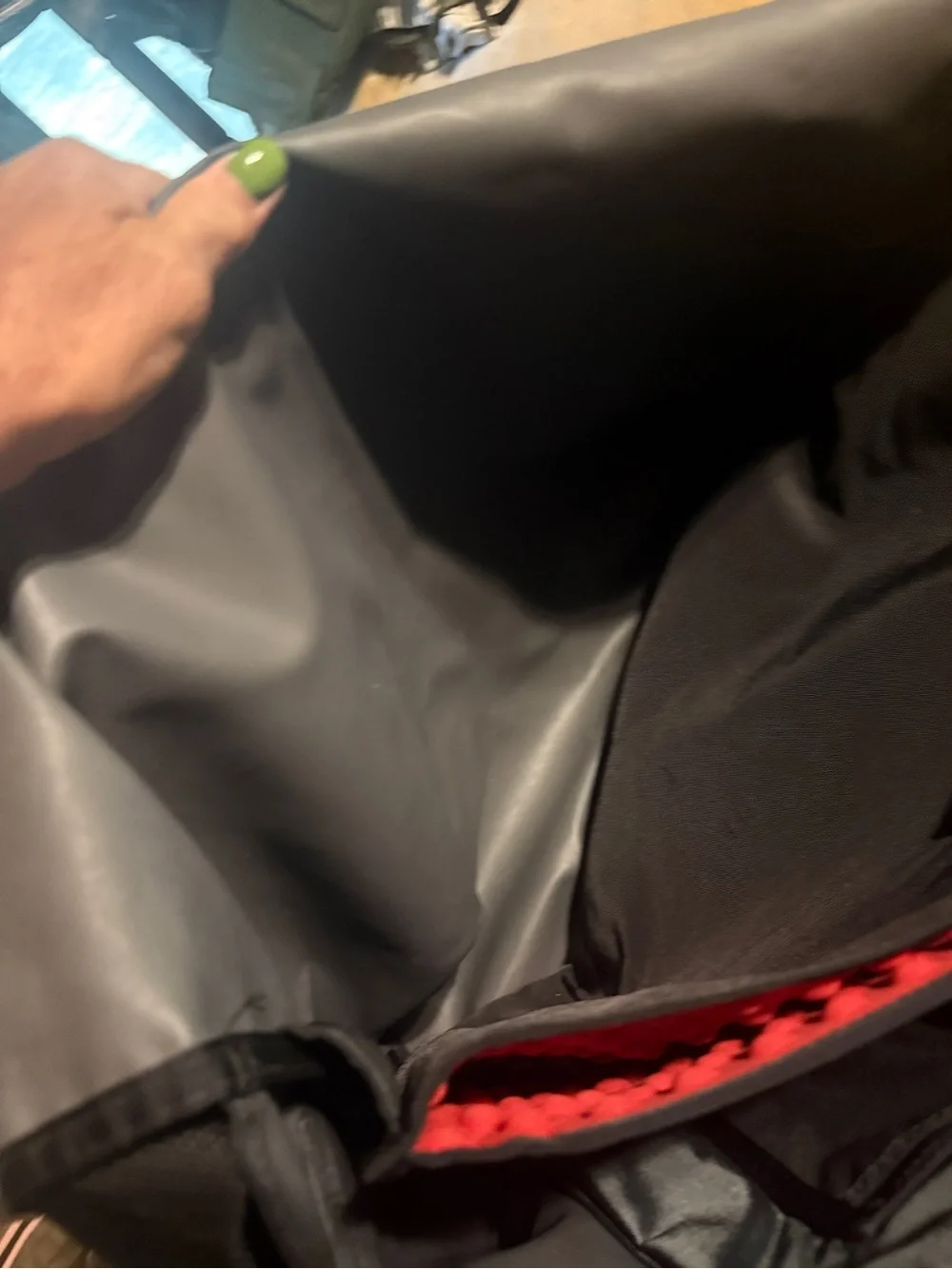 Maroon & Black Canvas Messenger Bag - Unknown Brand